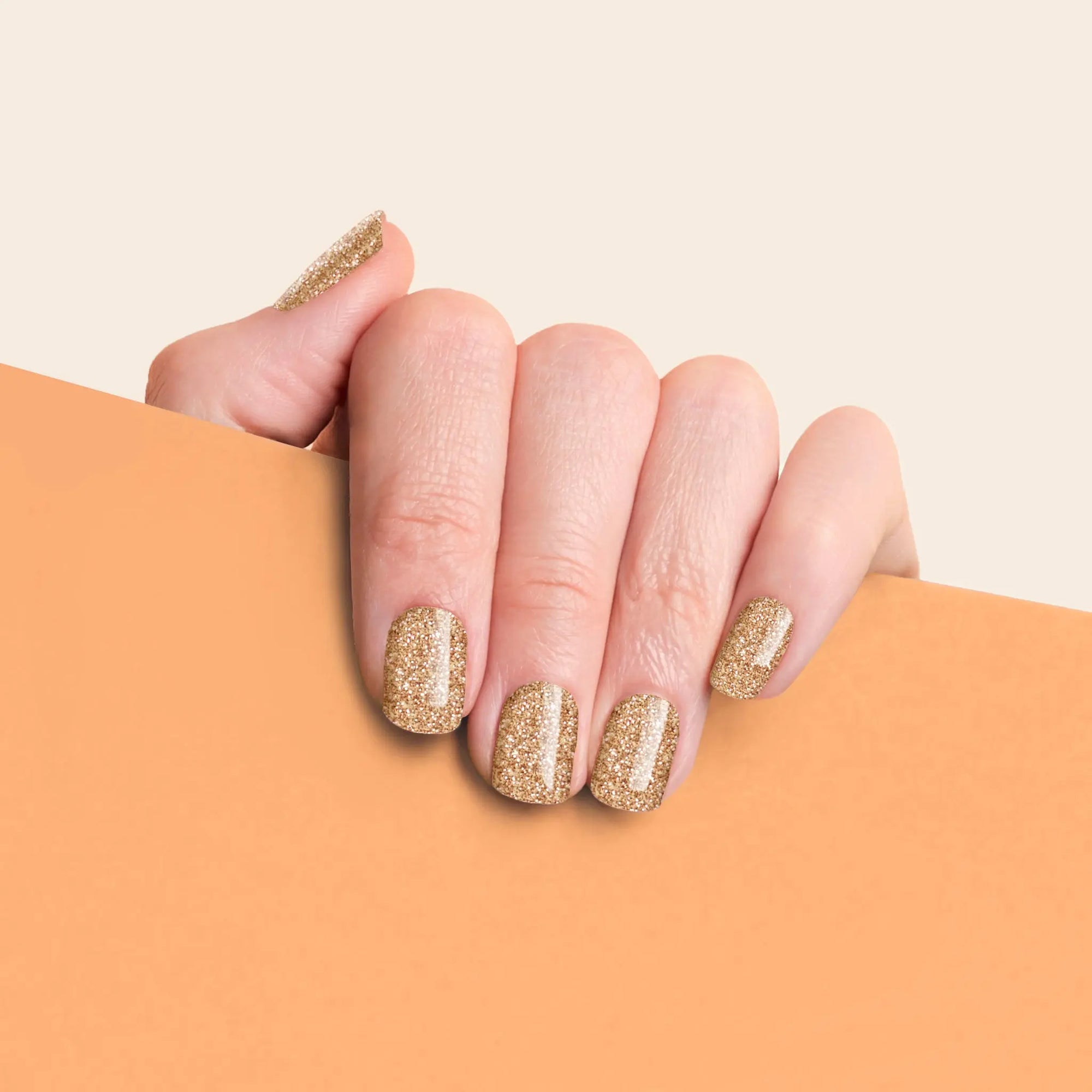 mesme Therese Gold Glitter STAY UV-Free Nail Wraps On Hand
