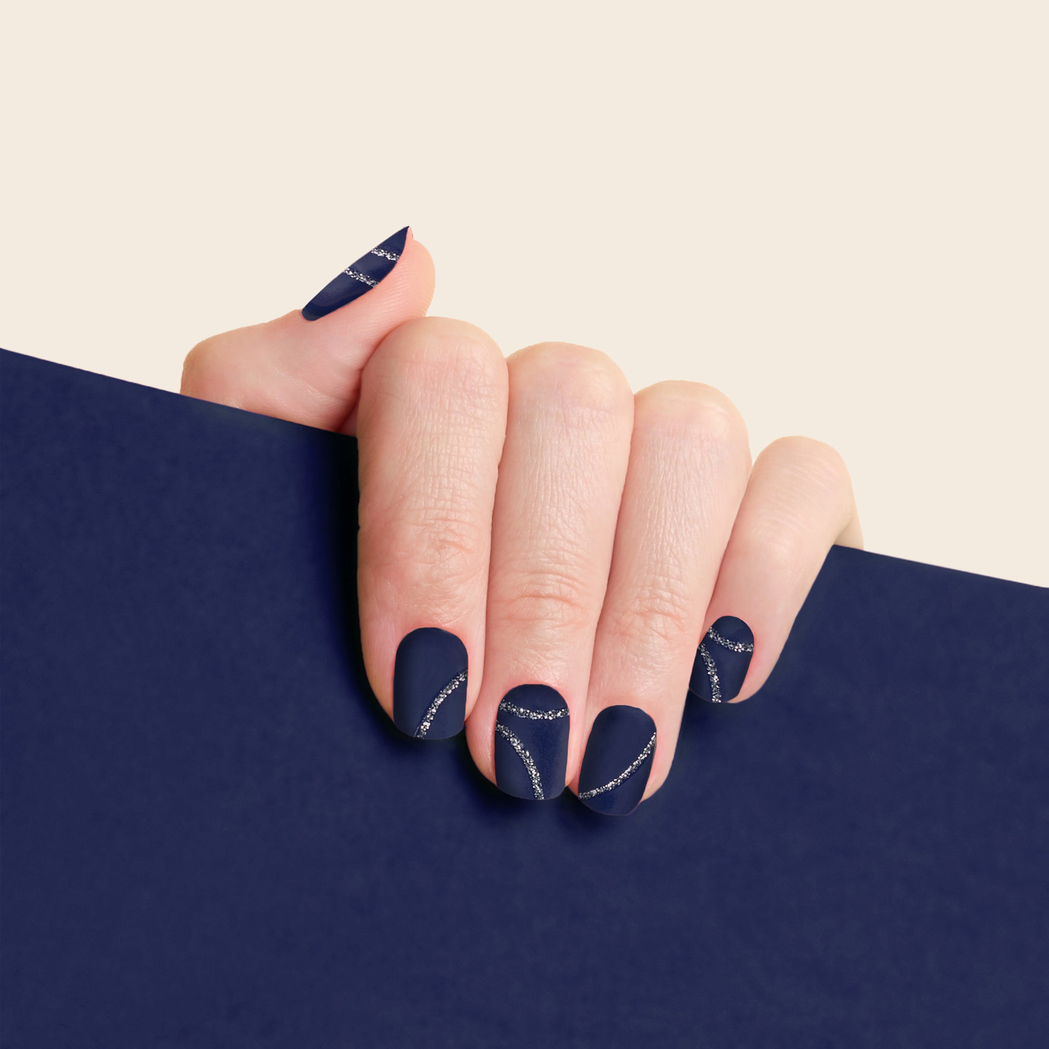 mesme Yumi Navy Matte Silver 10-Day UV-Free Nail Wraps On Hand